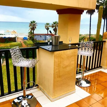 Beachfront Apartment - Sea Views - Marbella Exterior photo